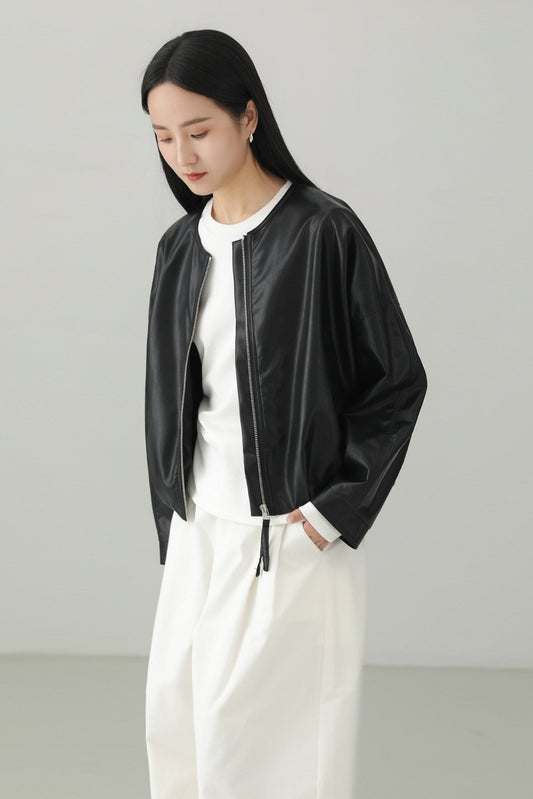 ミニマリストPUレザークロップドジャケット　B4657