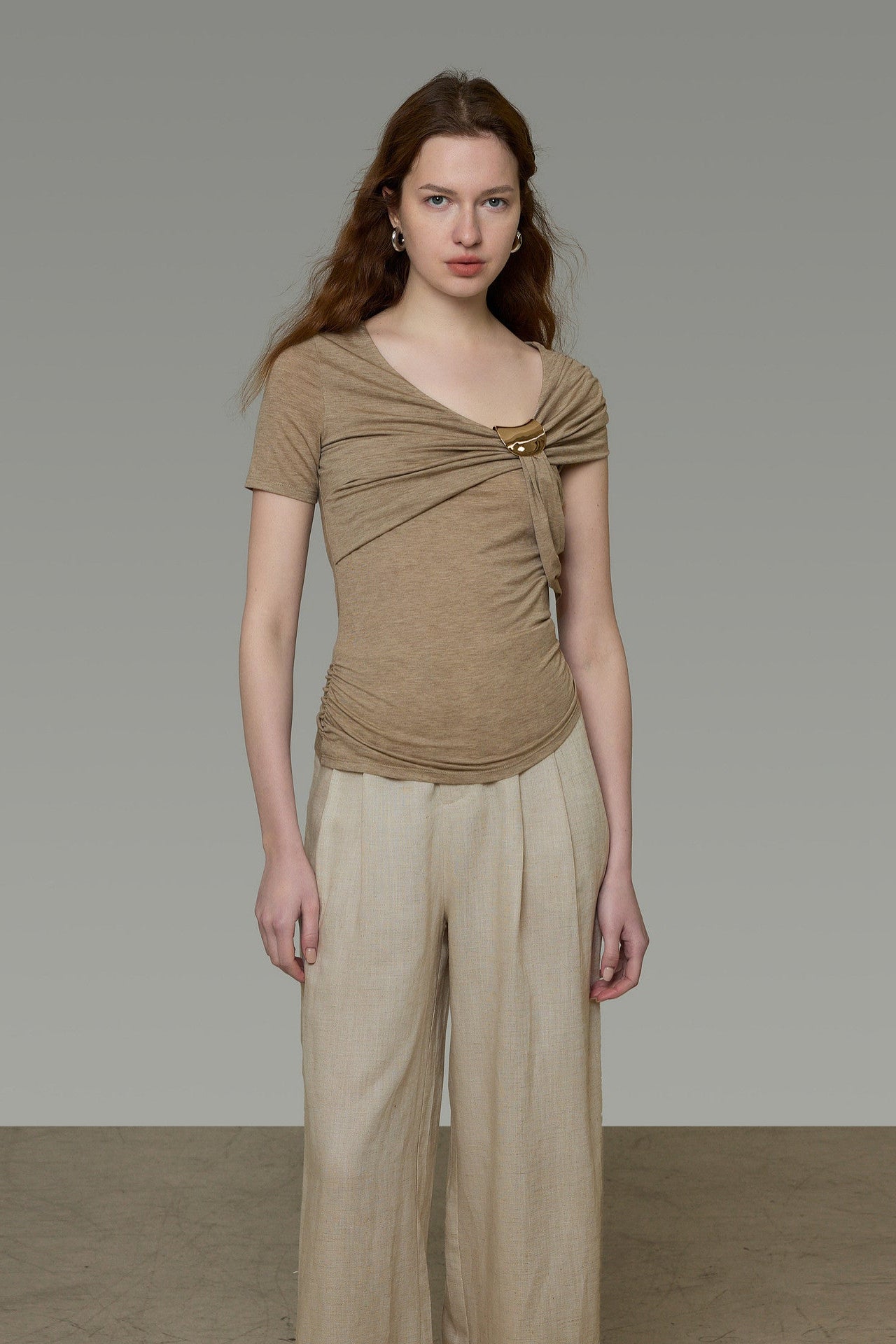 Metal Buckle Twist Design Knit Top B442