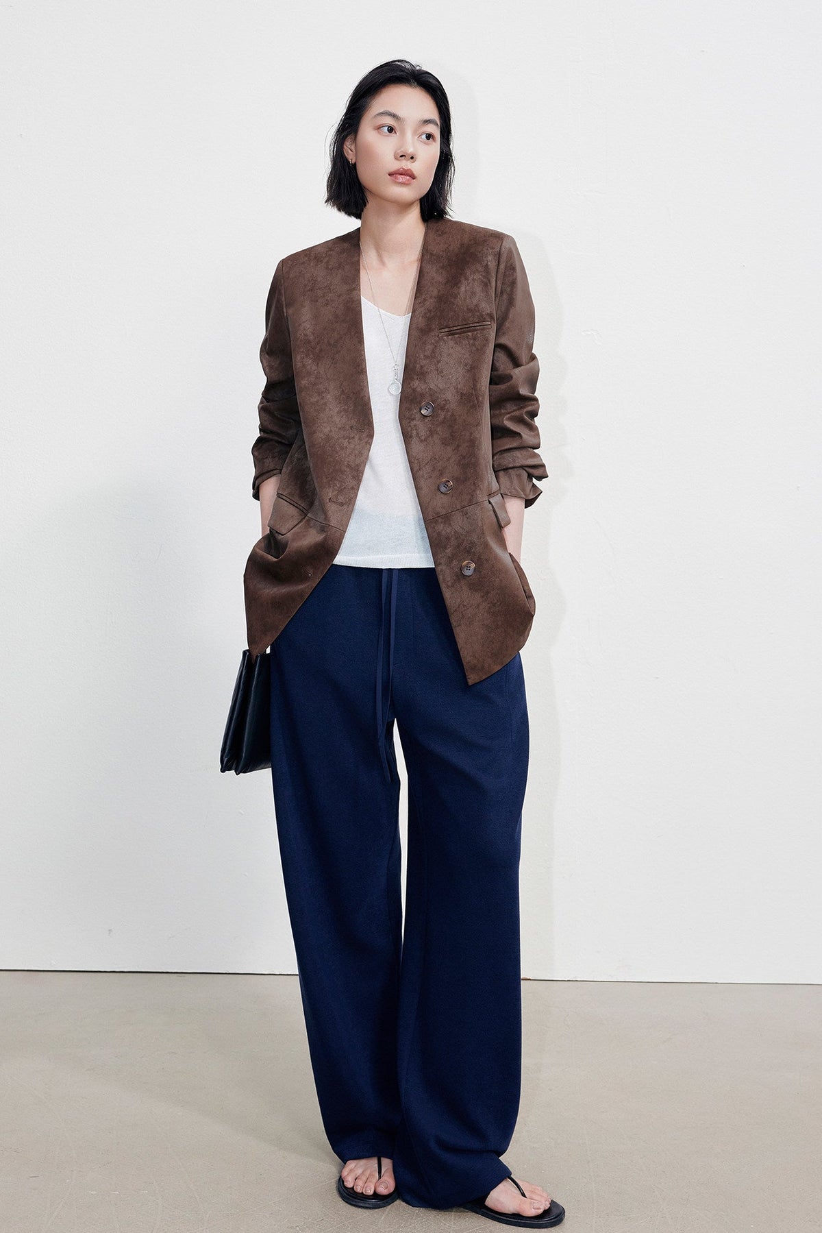 Suede-look long tailored jacket B4997
