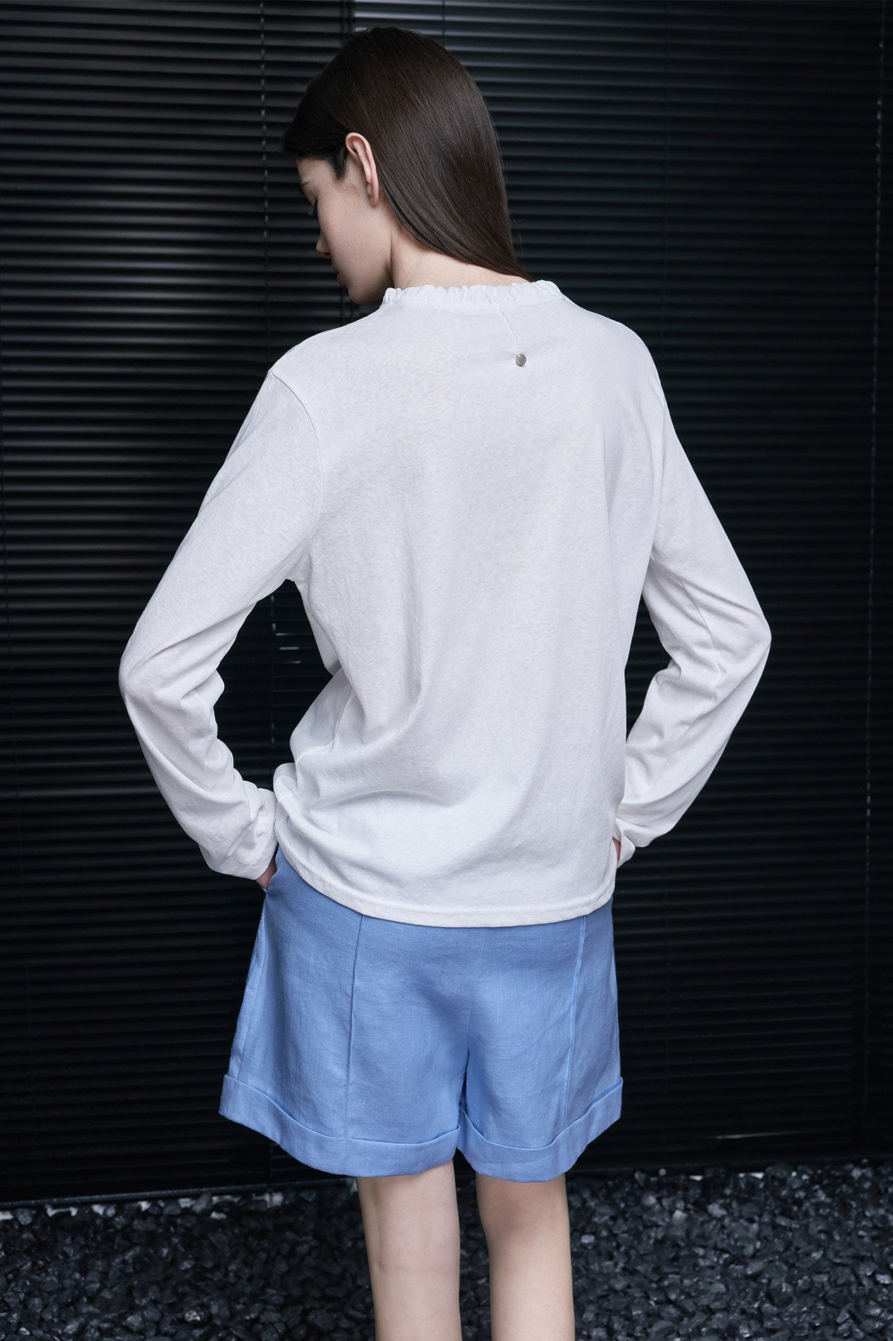 コットンホワイトギャザー入り長袖Tシャツ　B4715