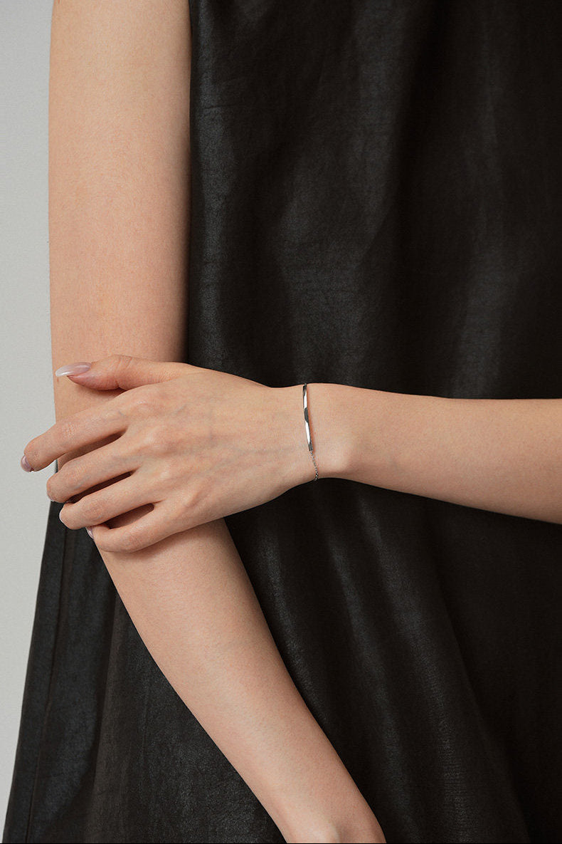 S925ミニマルスマイルブレスレット　B4273