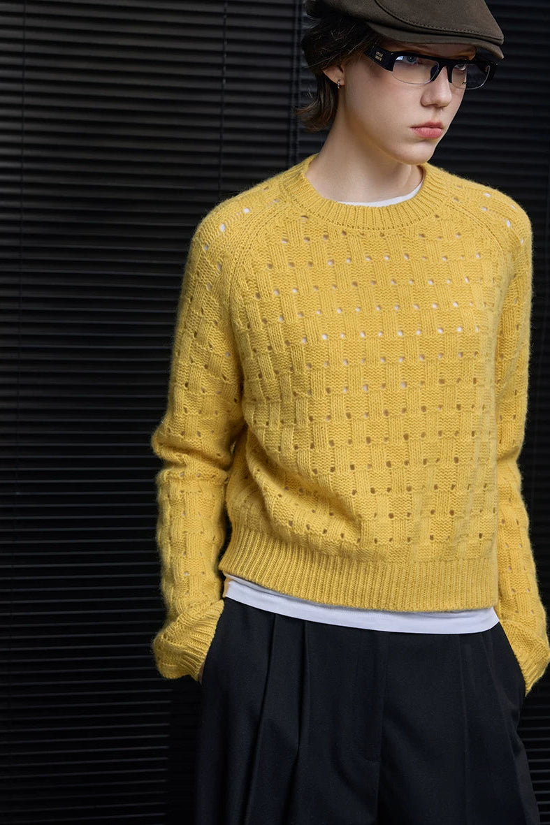 100％ウールイエローホローアウトセーター　B4559