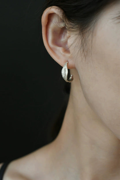 S925ヴィンテージウーブンニッチピアス　B4153