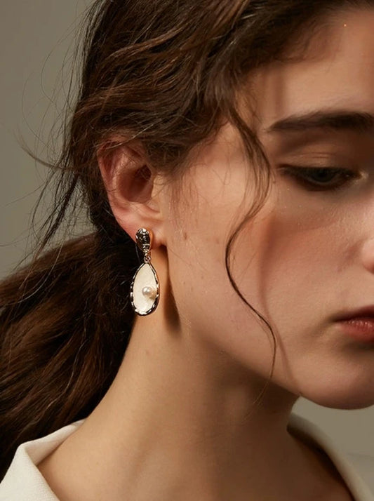 Asymmetric pearl long earrings B2714