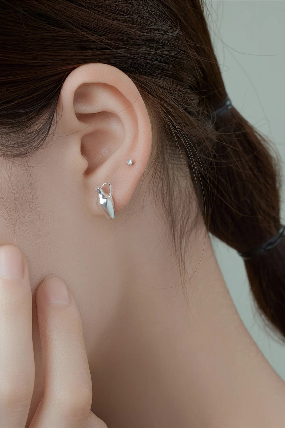 S925ソリッドドリンクフラスコピアス　B4563