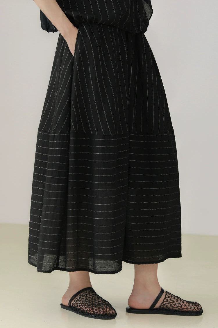 Irregular Striped Bud Skirt B3966