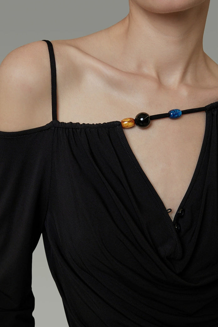 Asymmetrical off-shoulder knit top B4288