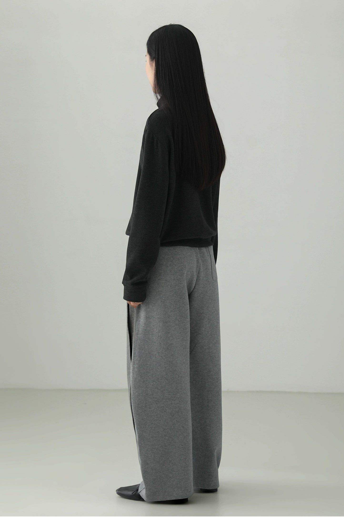 Minimalist Curved Blade Loose Pants B4530
