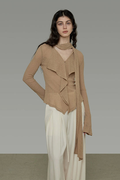 ストリーマーV ネックトップス　B4199