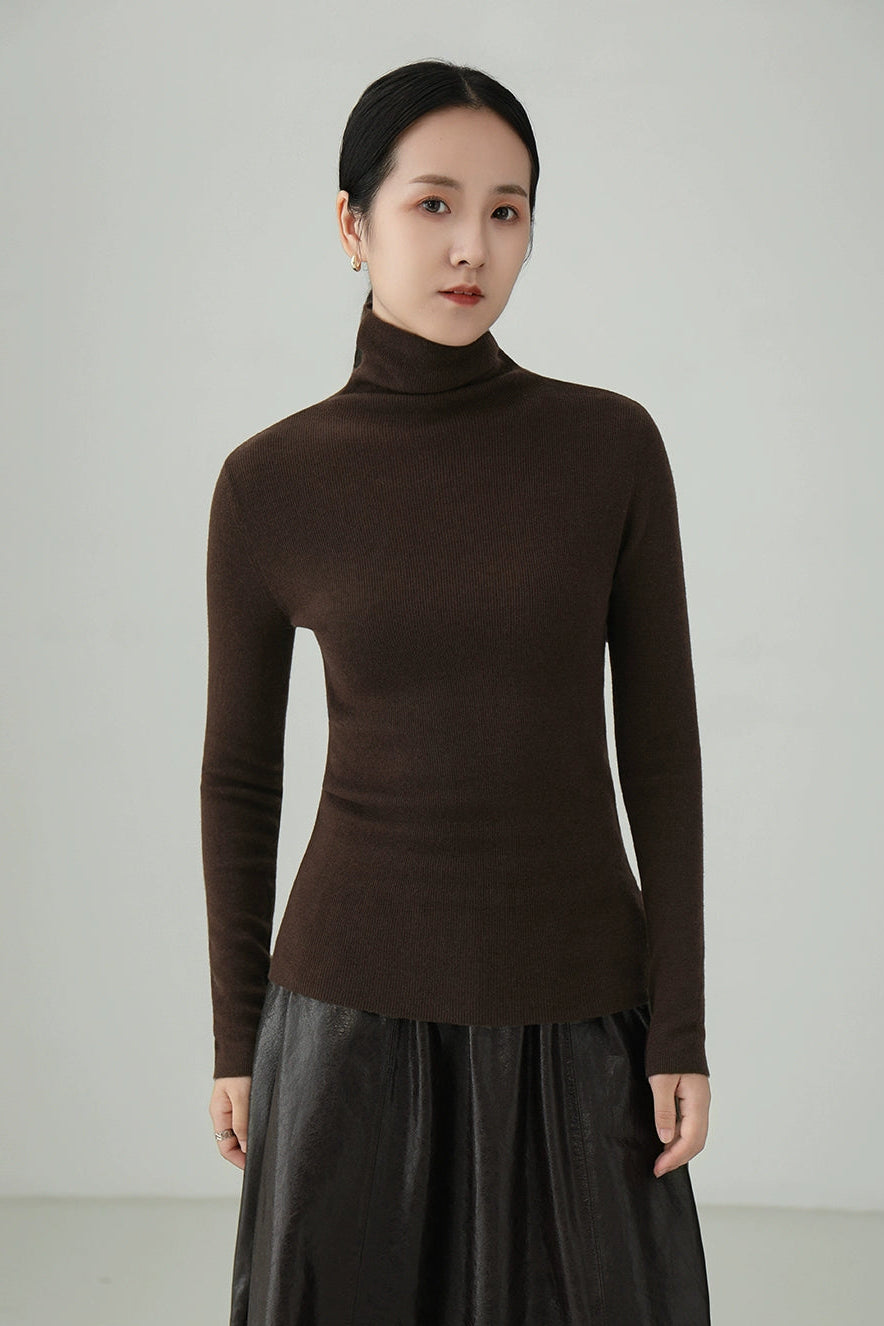 100% ウールウルトラファインハイネックセーター　B4531