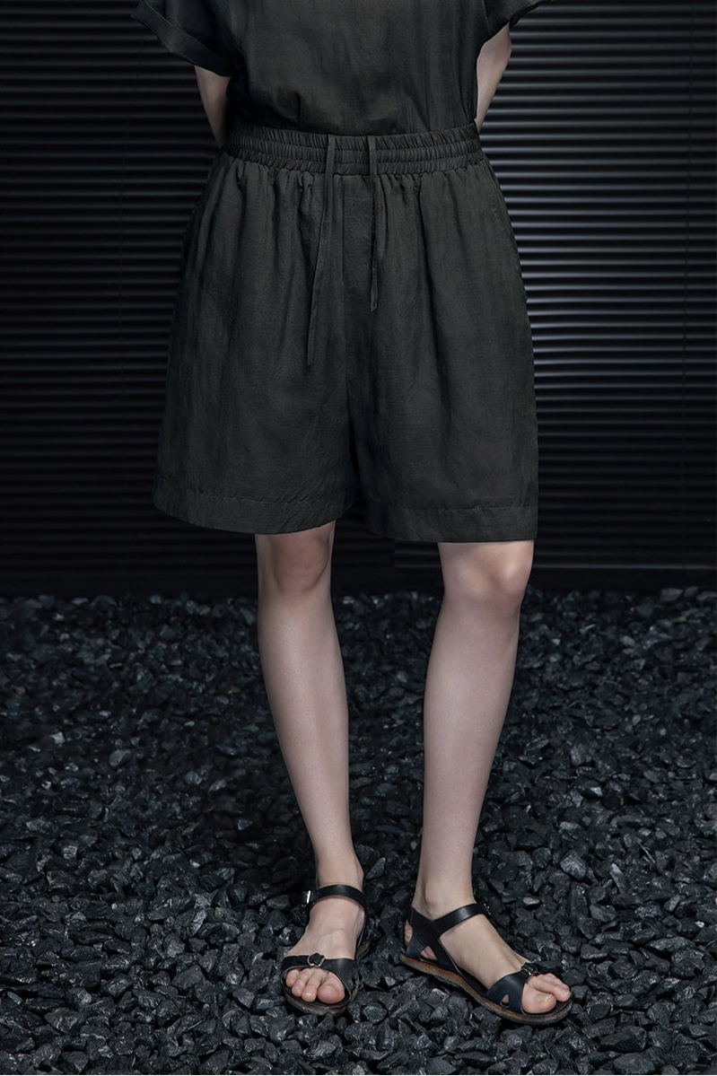 Gray-green linen blend handsome half-length pants B3994