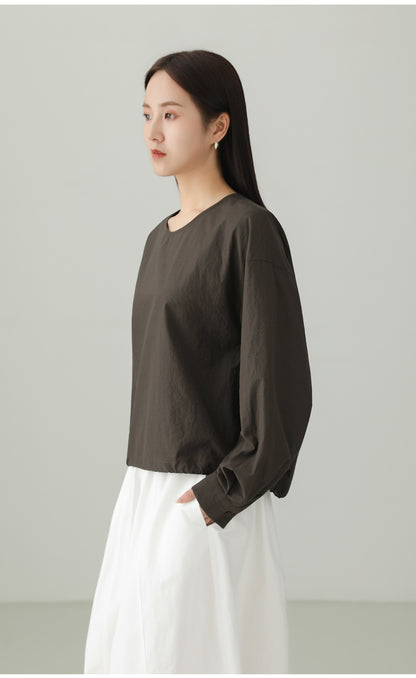 ミニマルクルーネックプルオーバーシャツ　B4729