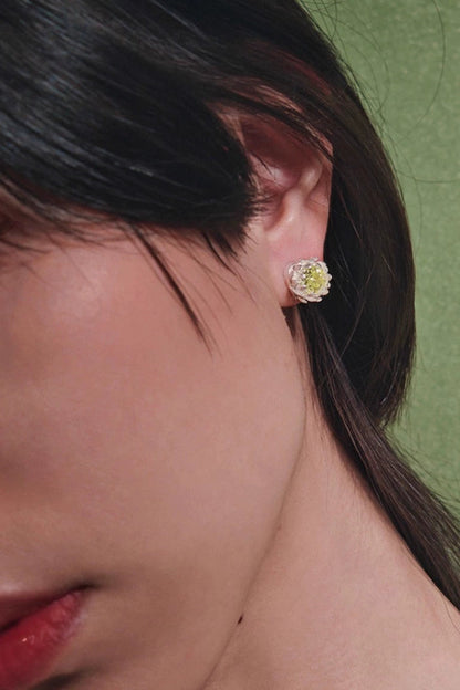 雛菊閃耀鋯石不對稱彩色耳環 B4465