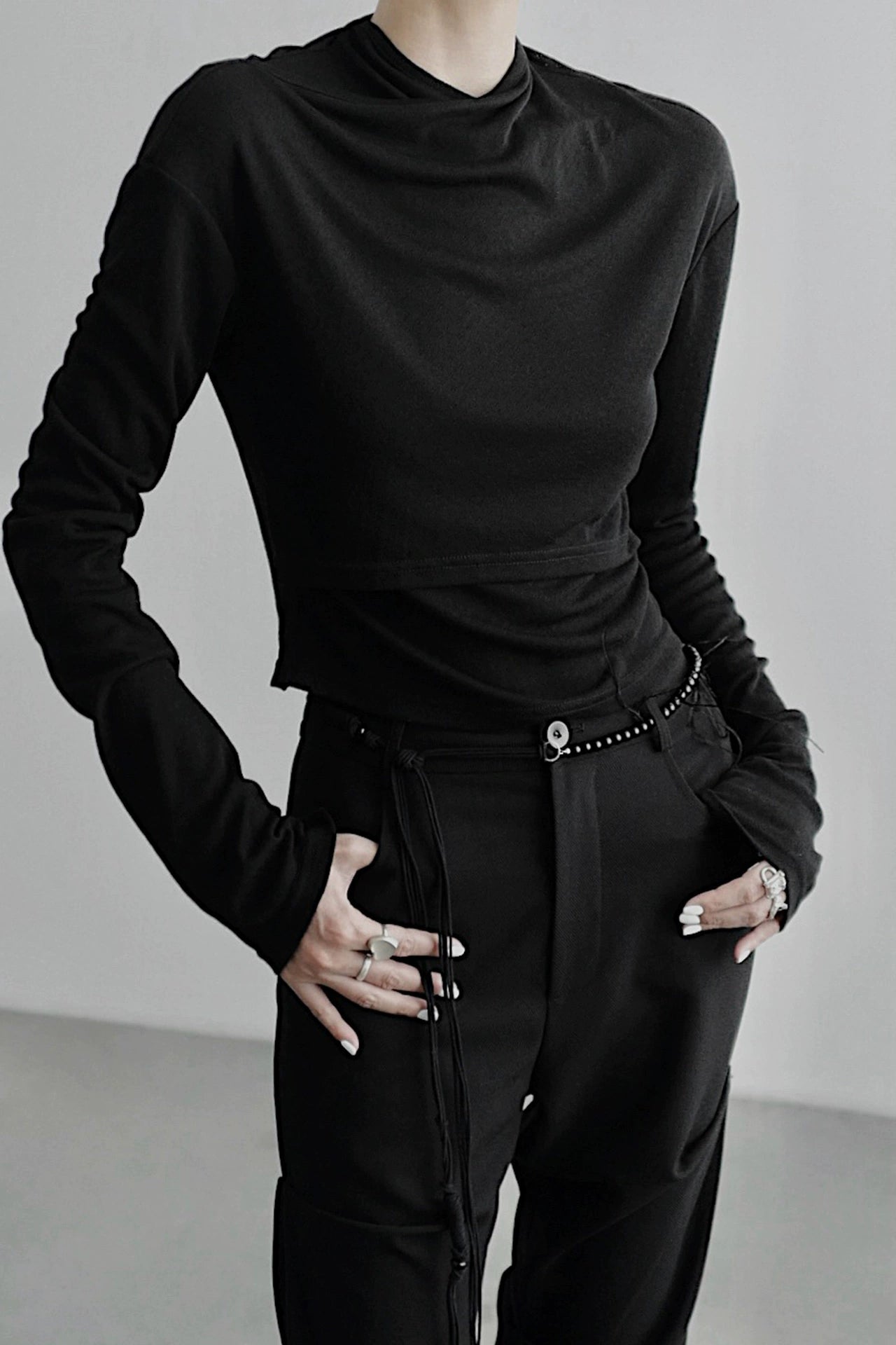 不規則領口長袖上衣 B4346