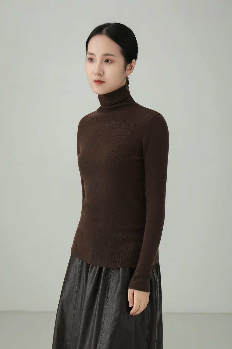 100% ウールウルトラファインハイネックセーター　B4531