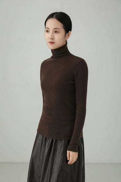 100% ウールウルトラファインハイネックセーター　B4531