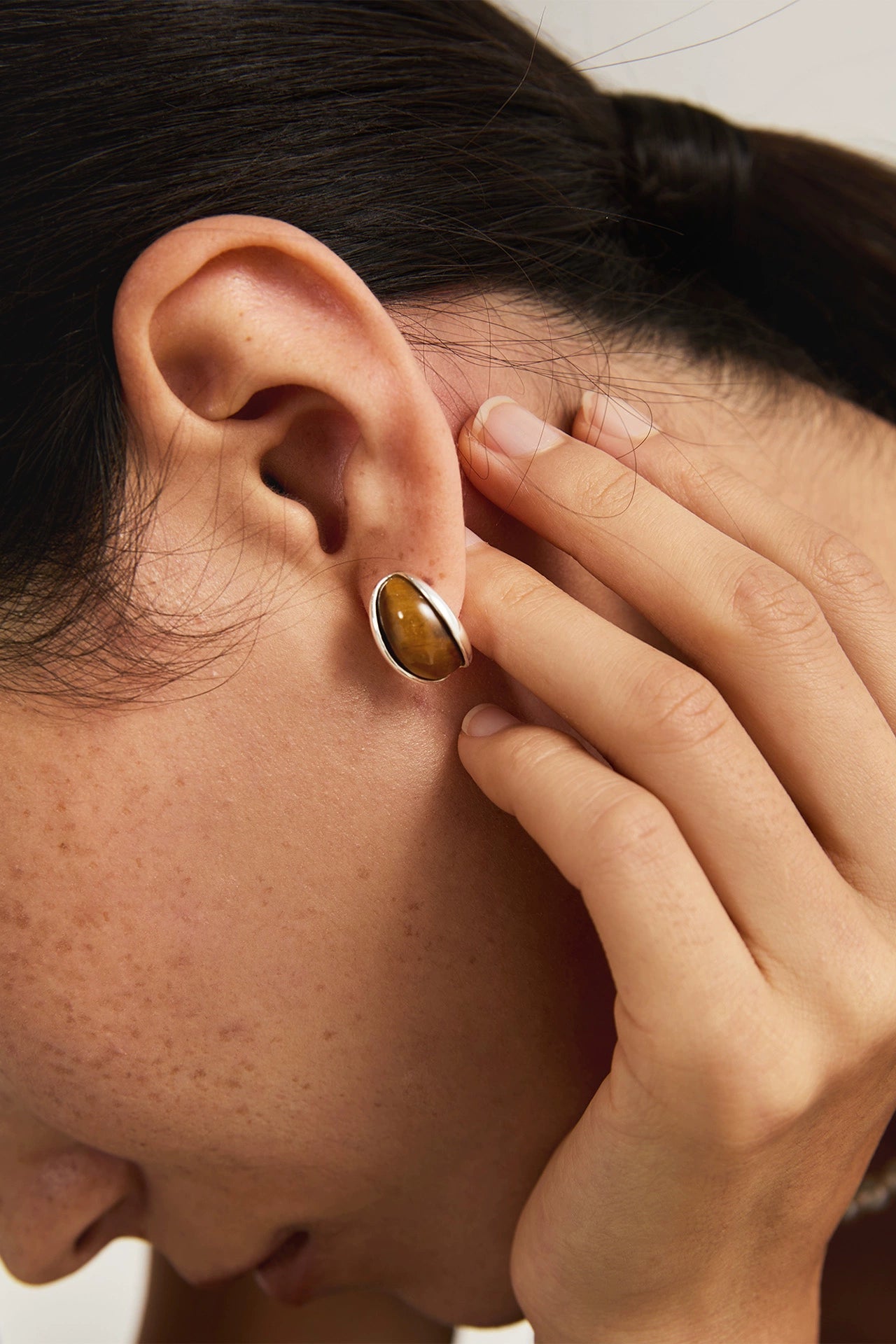 S925タイガーアイクラシックスタッドピアス　B4284