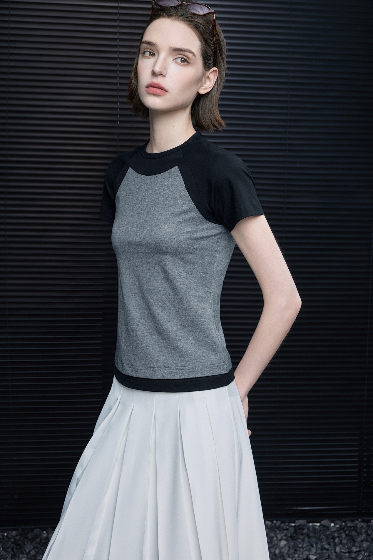 レトロコントラストカラーショートスリムTシャツ　B4694