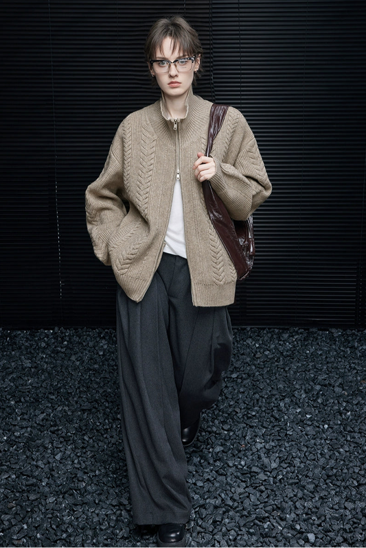 オートミールルーズケーブルニットジャケット　B4362