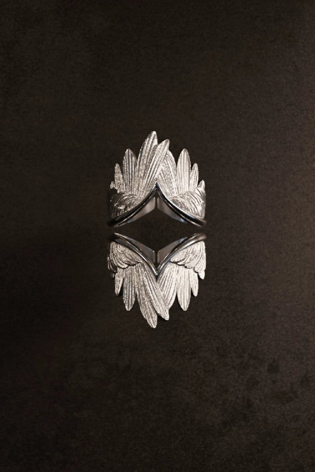 S925フェミニンウイングリング　B4174