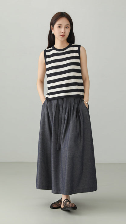Back Slit Sleeveless Striped Top B4764