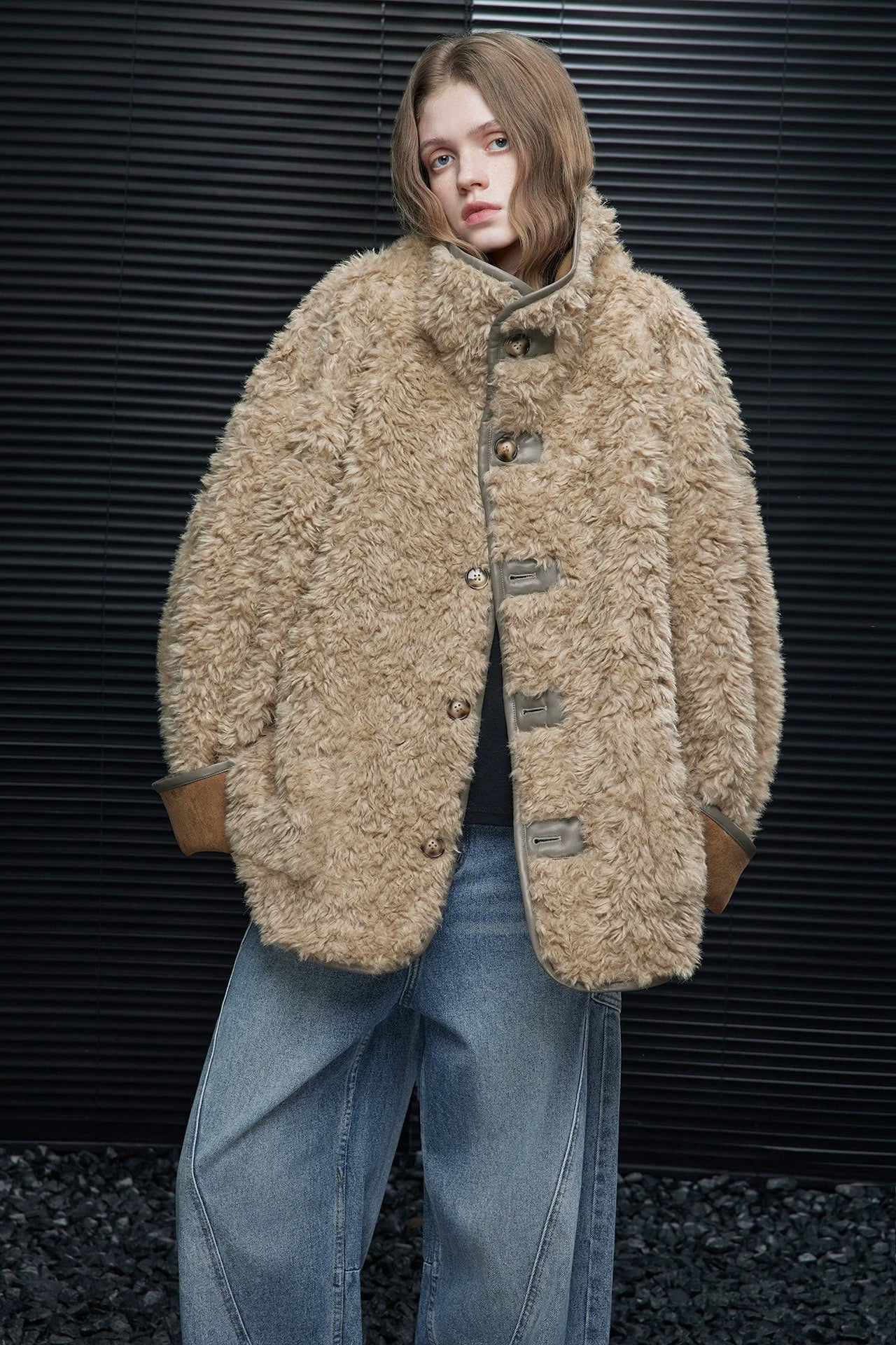 PUリバーシブルシアリングコート　B4576