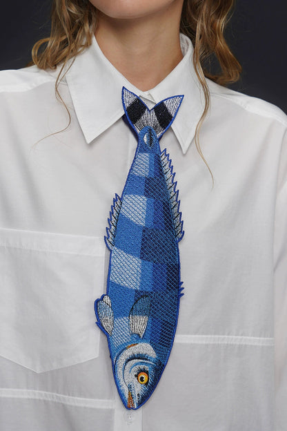 カプリブルーフィッシュヴィンテージ刺繡ネクタイ　B4161