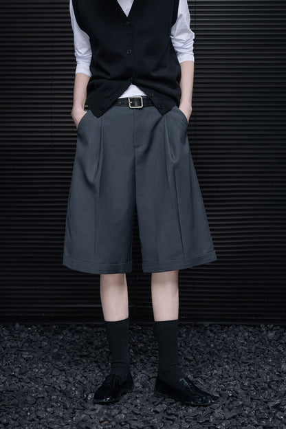 Gray straight suit shorts B4632