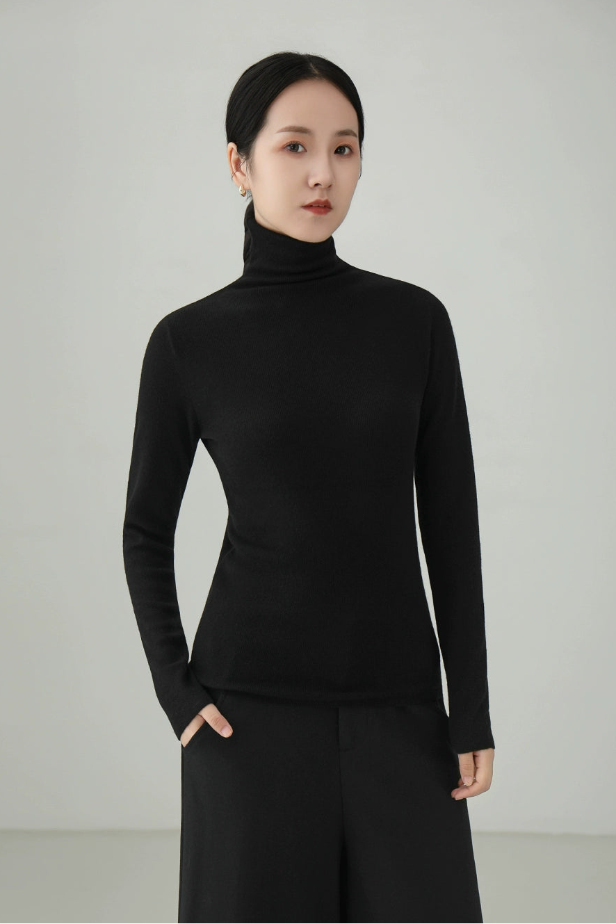 100% ウールウルトラファインハイネックセーター　B4531