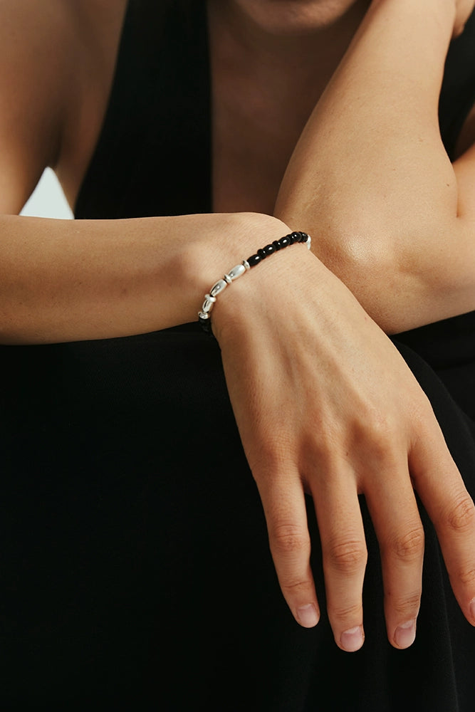 S925ミニブラックオニキスミニマリストブレスレット　B4375