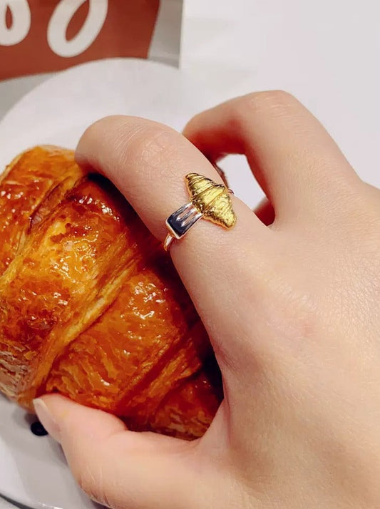 Morning Croissant S925 Ring B1864