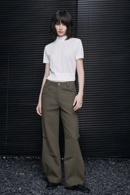 White High-Neck Short-Sleeve Knit Top B4710