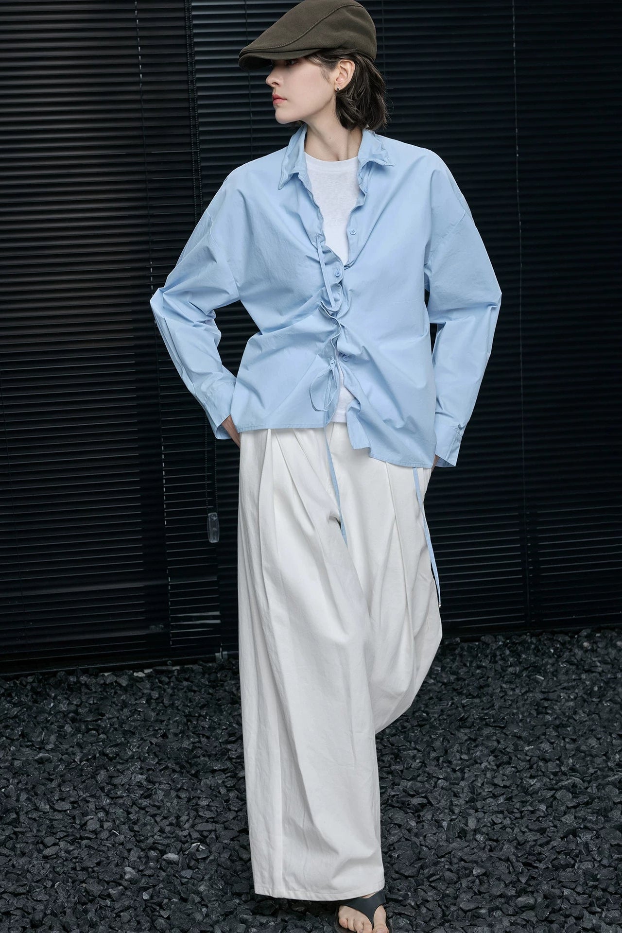 スカイブルーフレキシブルギャザーシャツ　B4667