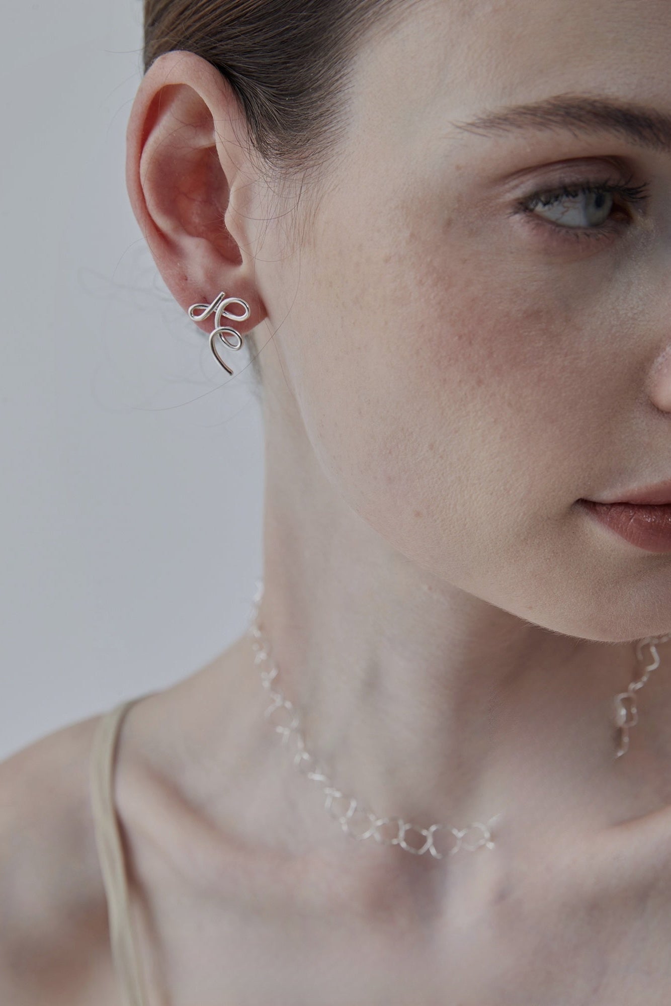 S925 Asymmetrical Chic Silk Twist Stud Earrings B4129