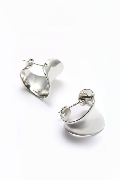 S925プレーンワイドフェイスフープピアス　B4334