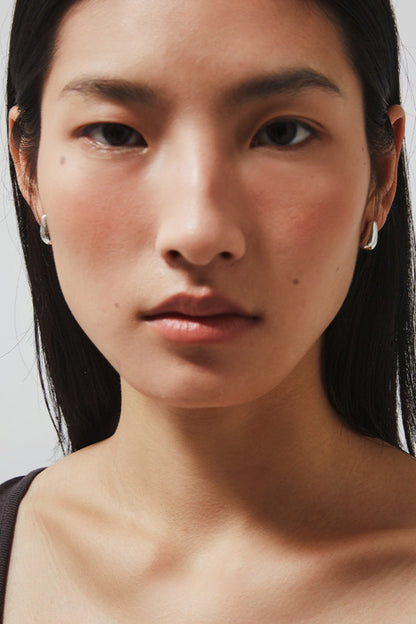 S925プレーンウオータードロップスタッドピアス　B4337