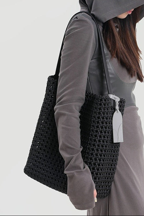 本革手編みシングルショルダーバケットバッグ　B4409