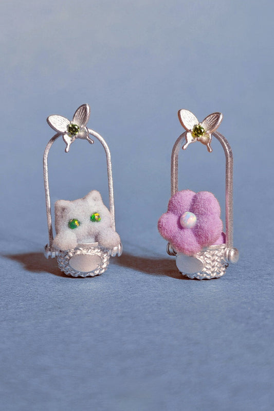 キュートキティバタフライアシメトリーカラーピアス　B4463