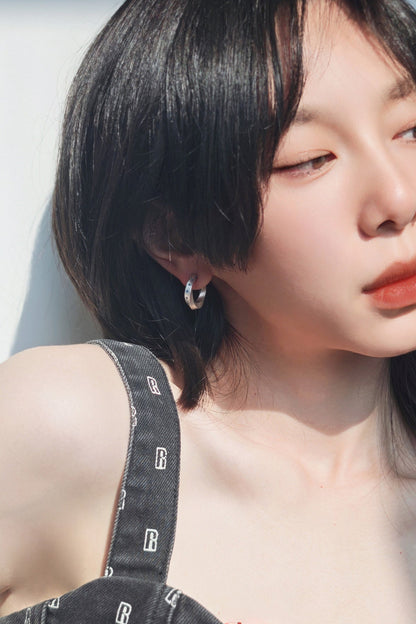 メビウススターS925シンプルピアス　B4479