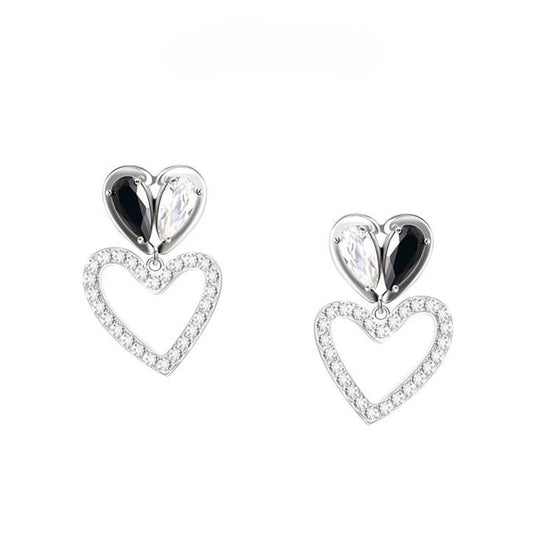 Black &amp; White Heart Tassel Earrings B1596