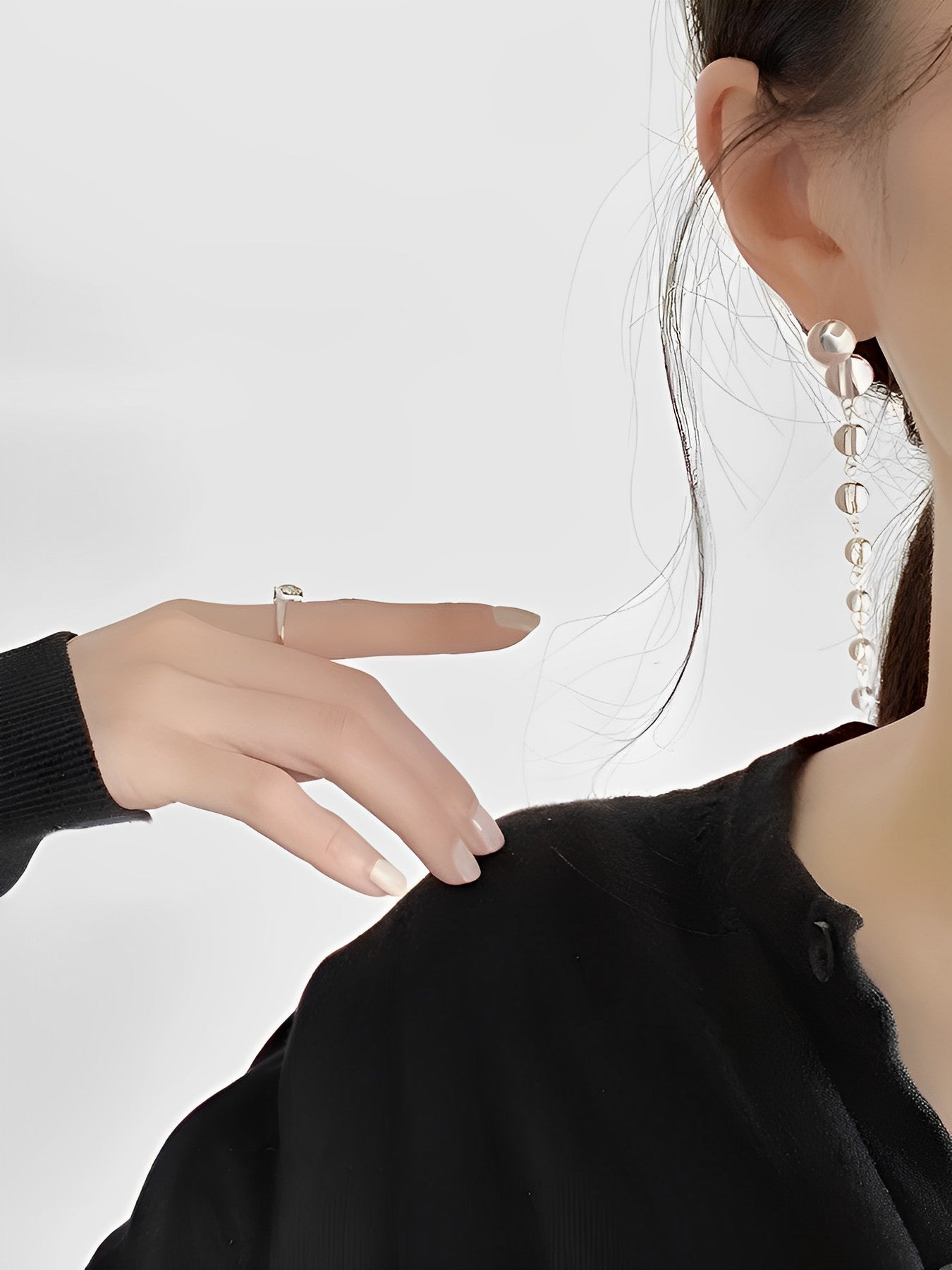 White crystal long earrings B1284