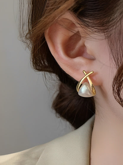 Cross pearl earrings B1558
