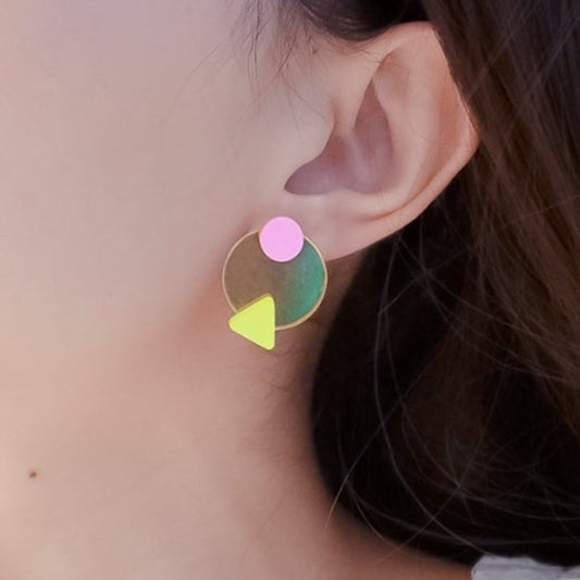 Acrylic motif design earrings B1018