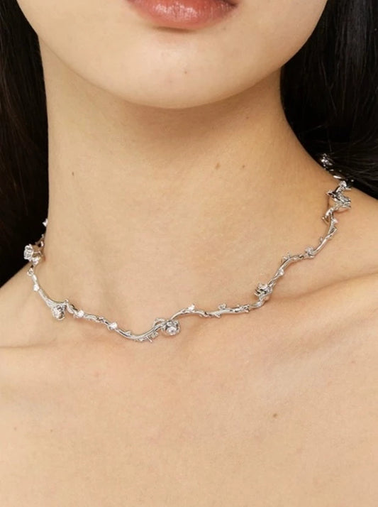 Sowon rose choker necklace B2519