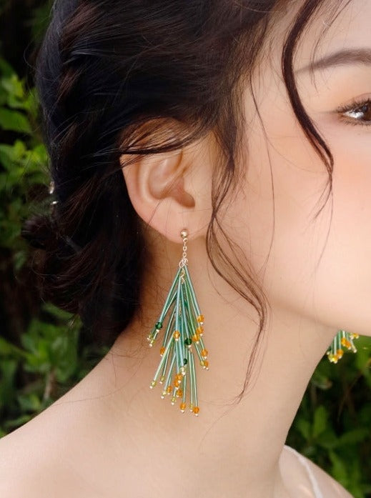 Green tassel flower earrings B1188