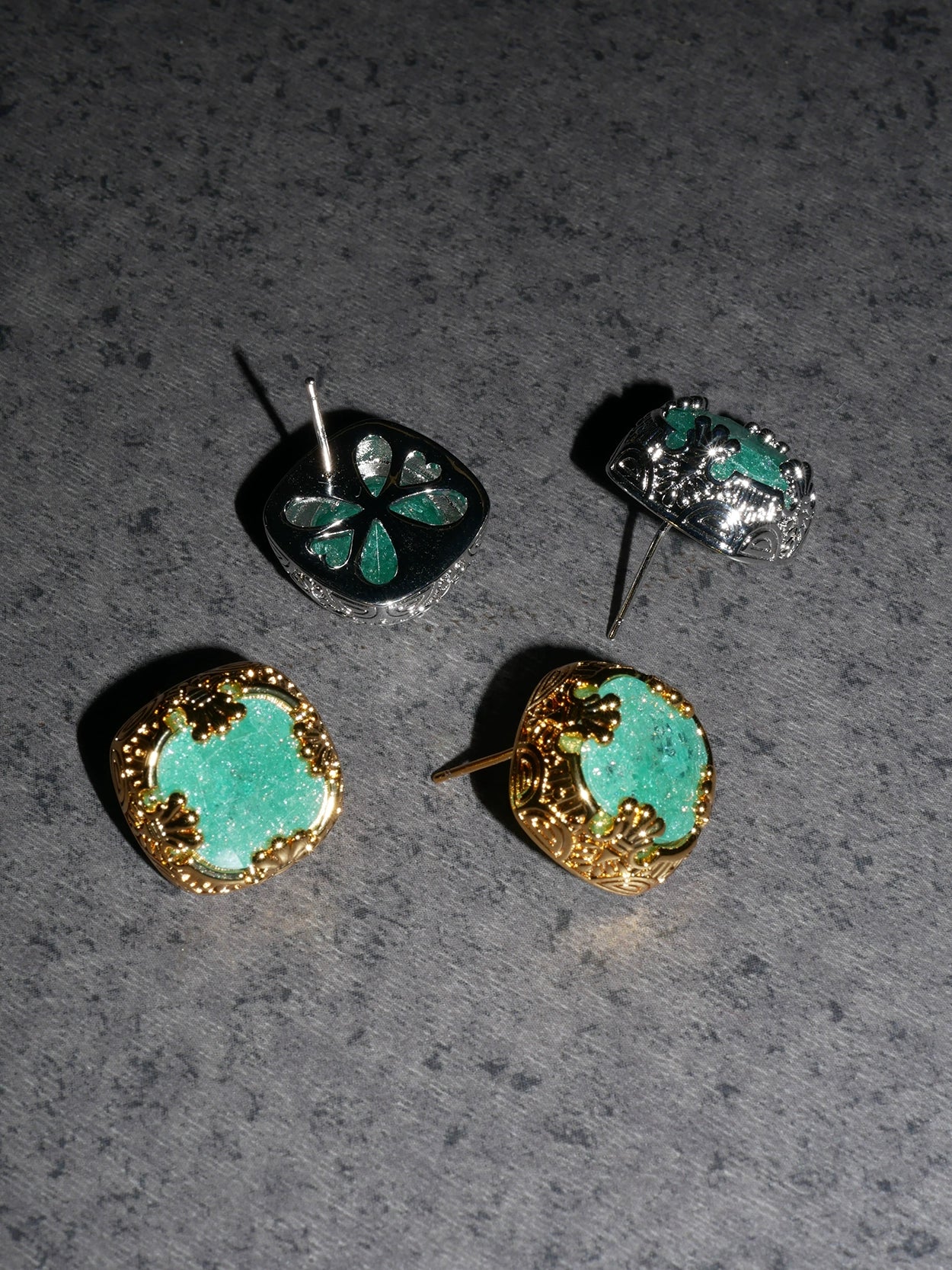 Vintage ice crystal earrings B2446