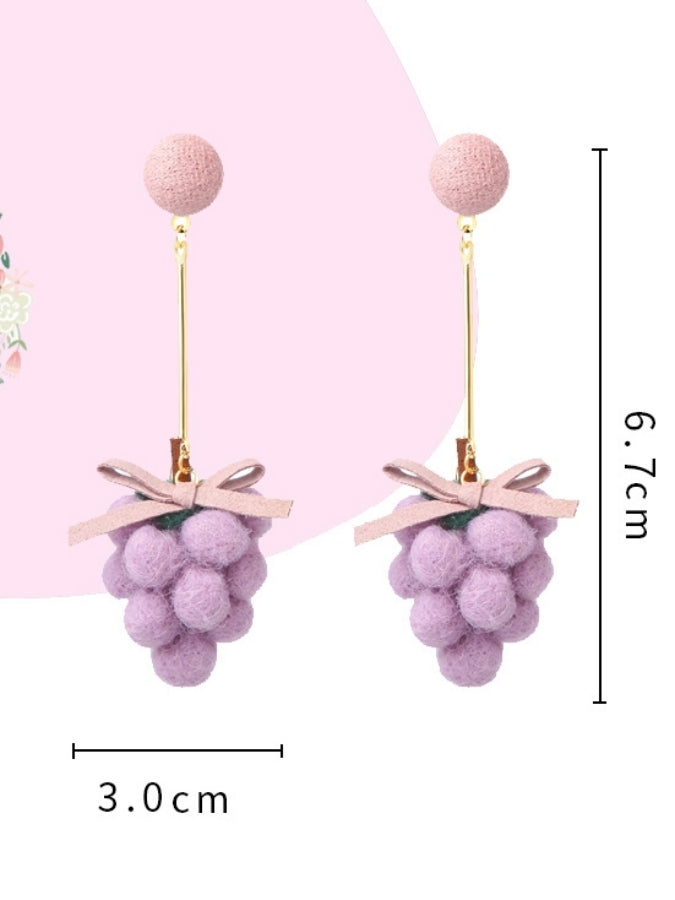 Purple grape earrings B1416