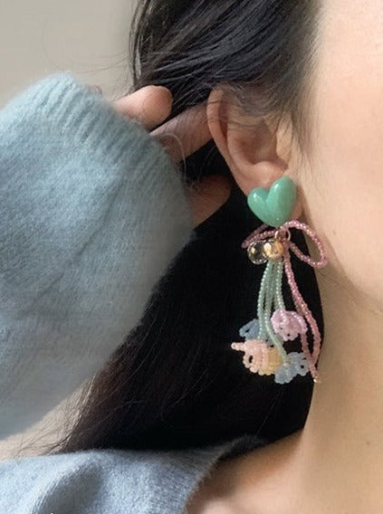 Milk green original bead earrings B1962