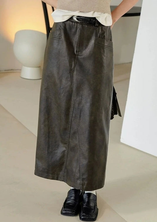 Faux leather long slit skirt B2554