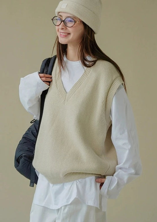 V-neck loose knit vest B2454